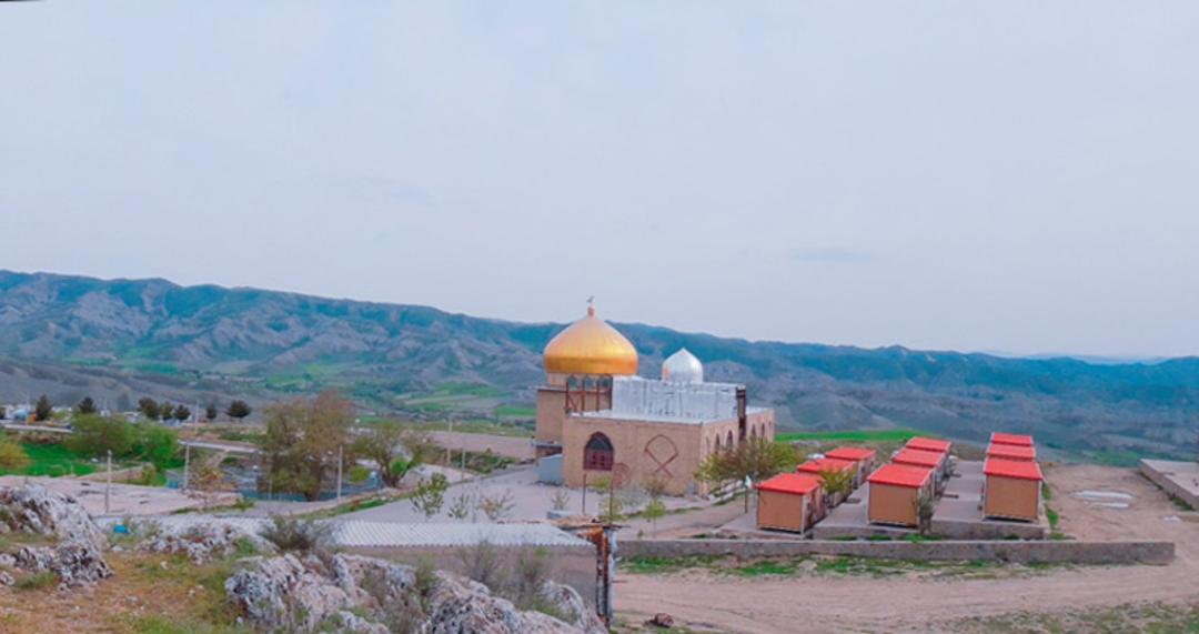 کانکس‌های اقامتی چشمه آب گرم ایوب پیغمبر؛ منبع عکس؛ 
