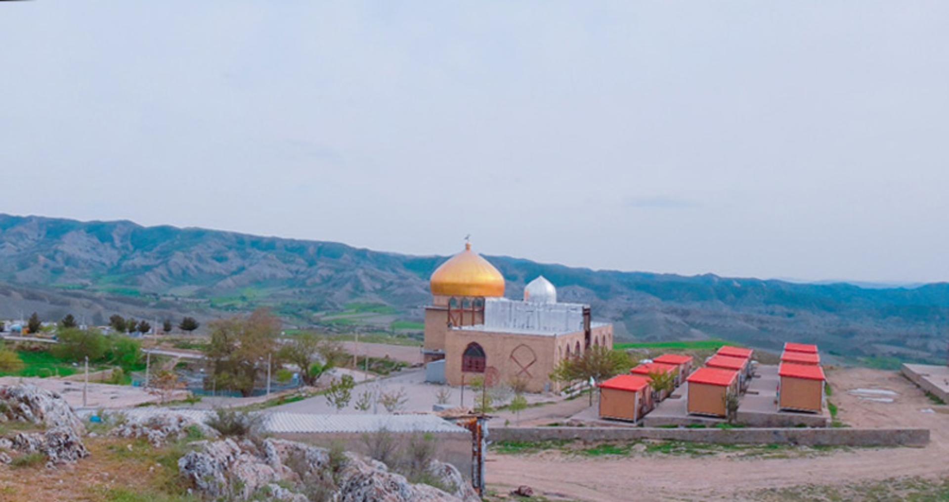 کانکس‌های اقامتی چشمه آب گرم ایوب پیغمبر؛ منبع عکس؛ 