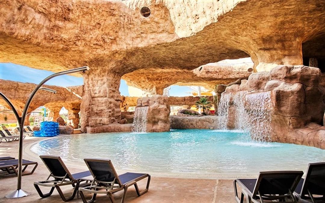 پارک آبی و ماجراجویی آبشارهای کویر در قطر، منبع عکس: visitqatar.com، عکاس: ناشناس