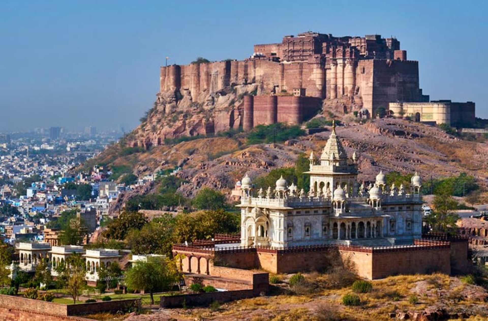 قلعه‌ای در ایالت راجستان هند ساخته شده در  ۱۴۵۹ میلادی