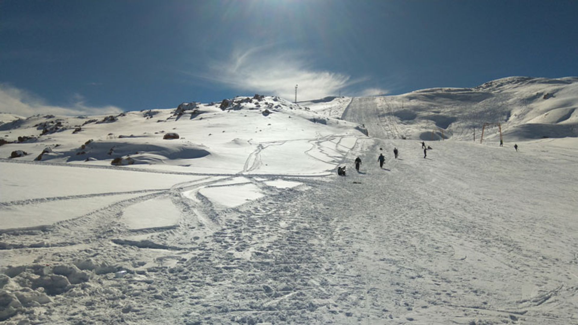 نمایی از پیست اسکی پولادکف در زمستان؛ منبع عکس: گوگل مپ؛ عکاس: نیما چهرازی