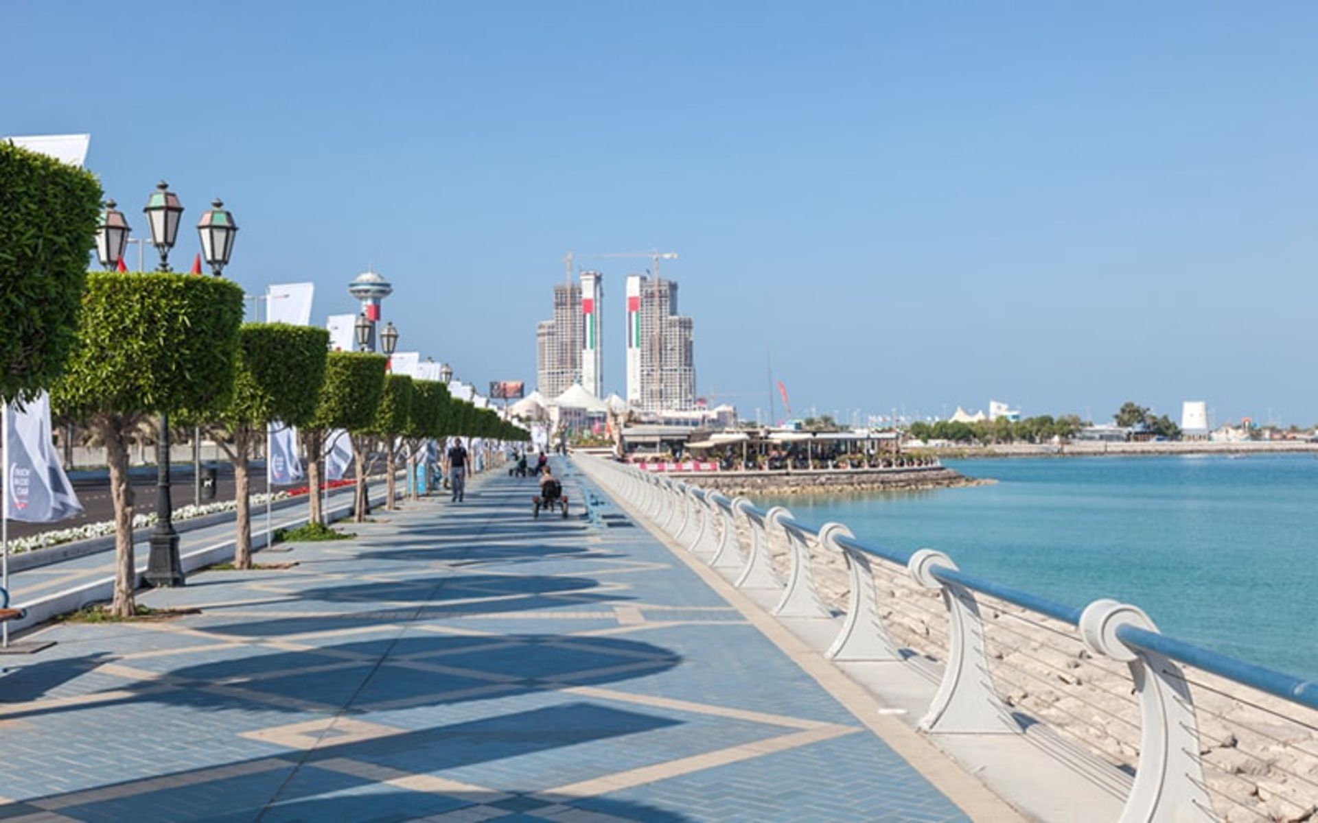 کورنیش ابوظبی، منبع عکس: expatwoman.com، عکاس: ناشناس