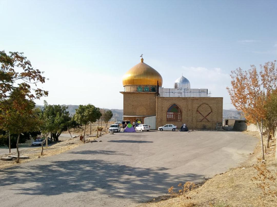زیارتگاه ایوب پیغمبر در نزدیکی چشمه آب گرم ایوب پیغمبر؛ منبع عکس: گوگل مپ؛ عکاس: Ahmad