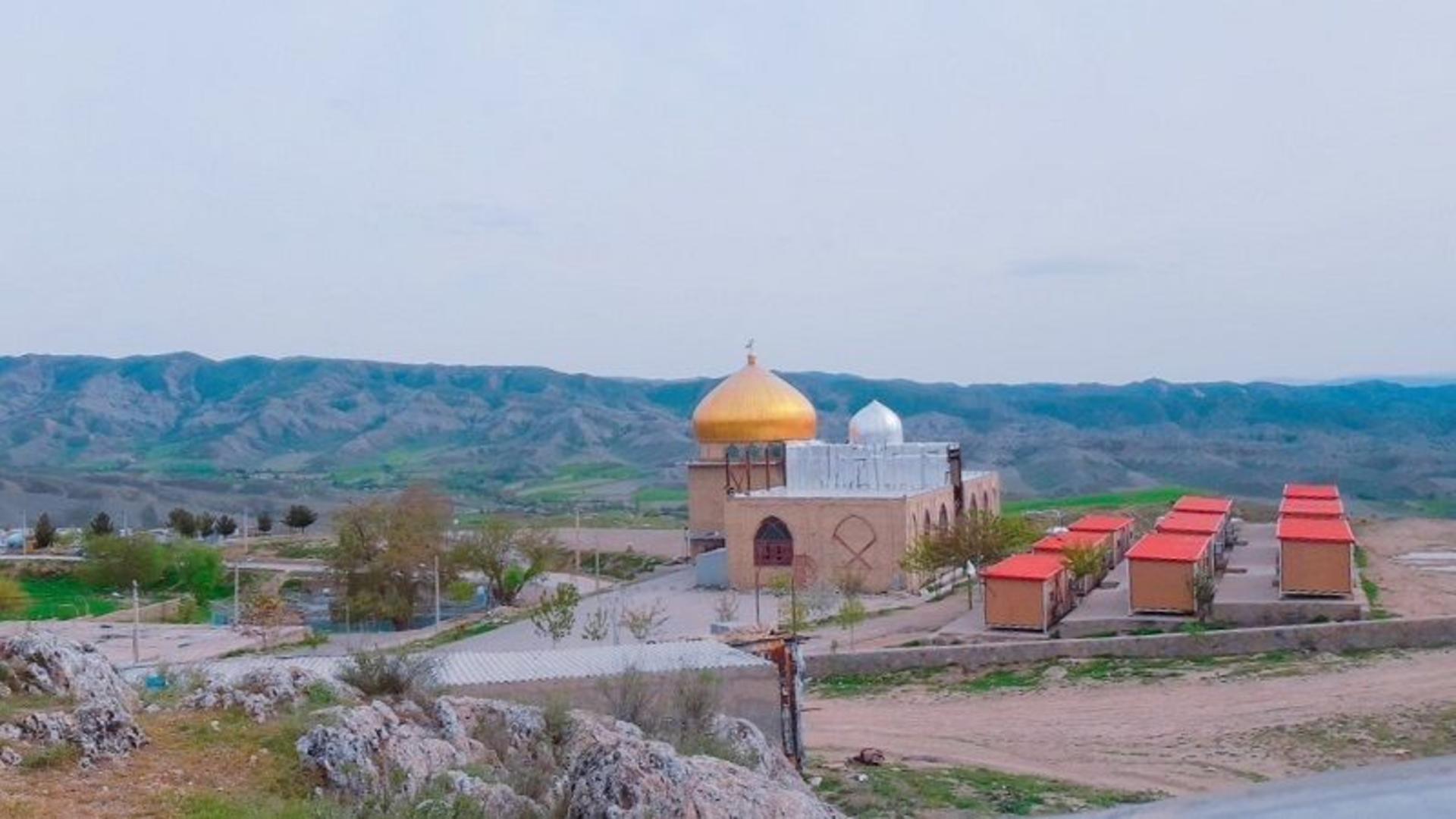 بارگاه ایوب پیغمبر؛ منبع عکس؛ گوگل مپ؛ عکاس: حسین رجایی