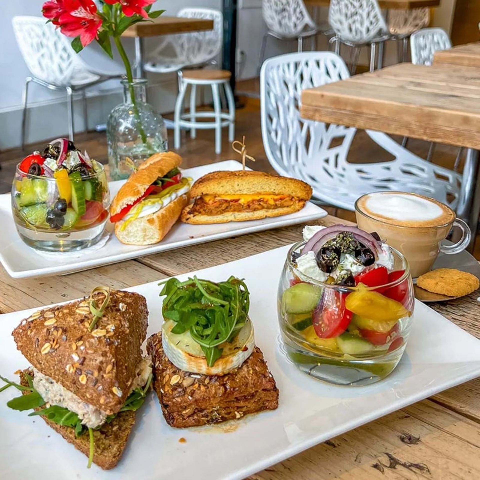 میز برانچ در آمستردام