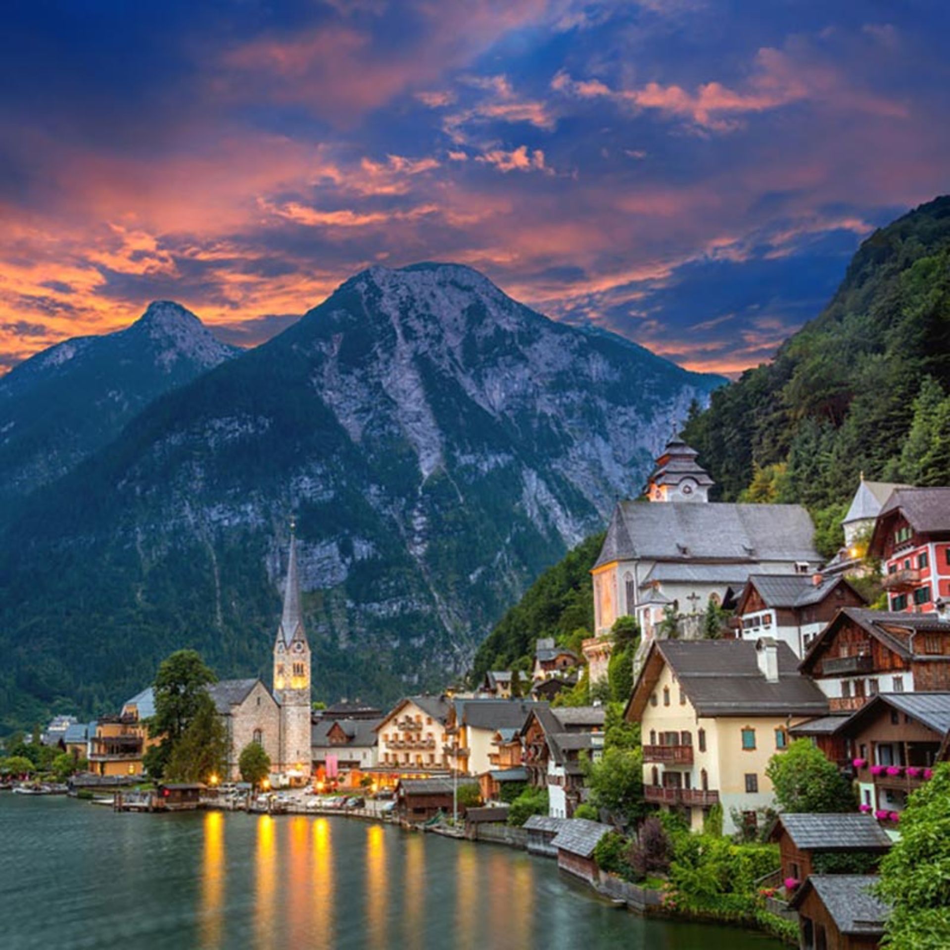 روستای هال اشتات (Hallstatt) در اتریش