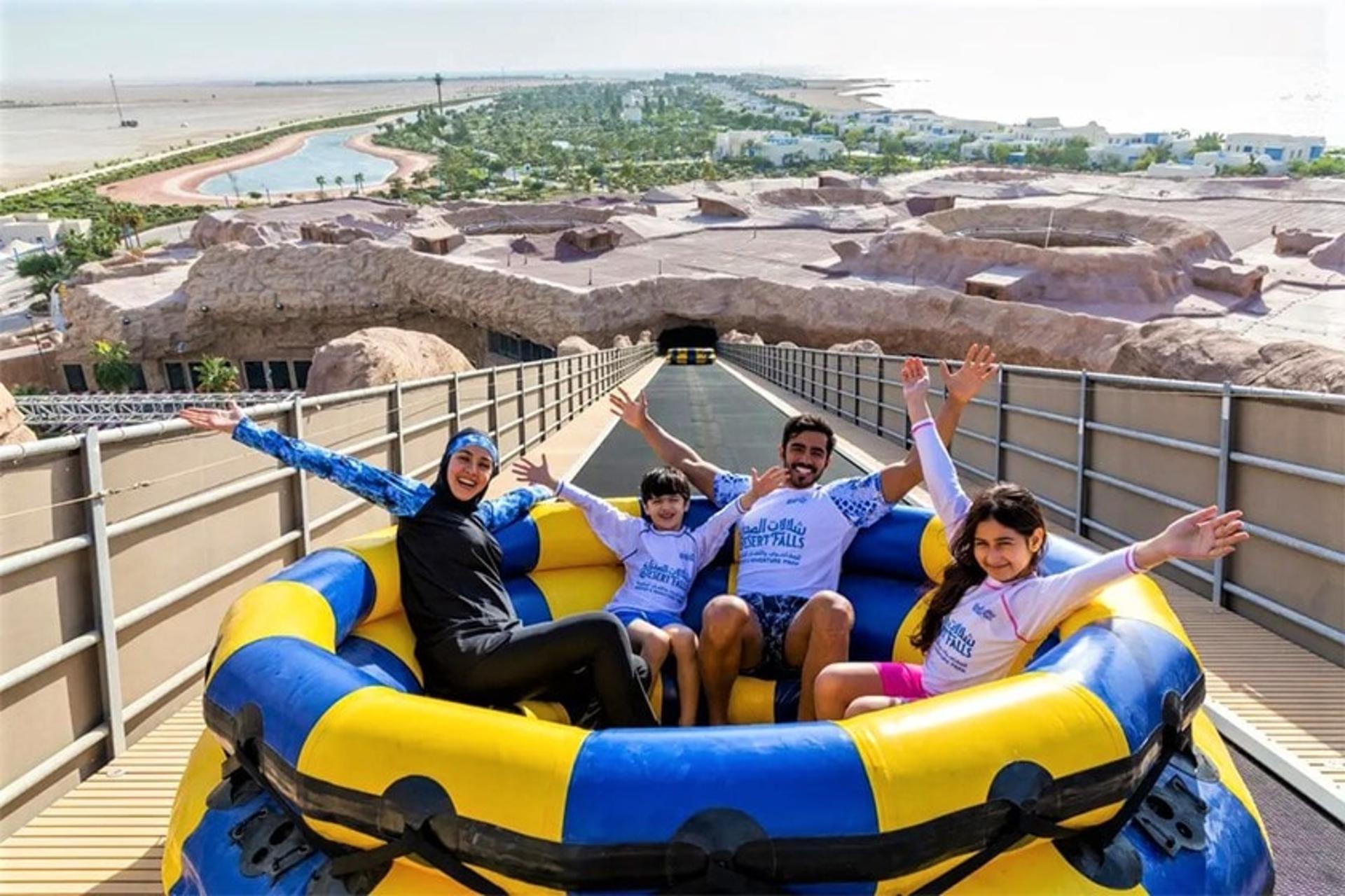 تفریحات آبی در دوحه، منبع عکس: visitqatar.com، عکاس: ناشناس
