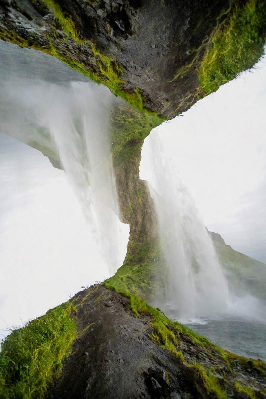 آبشار Seljalandsfoss در ایسلند جنوبی