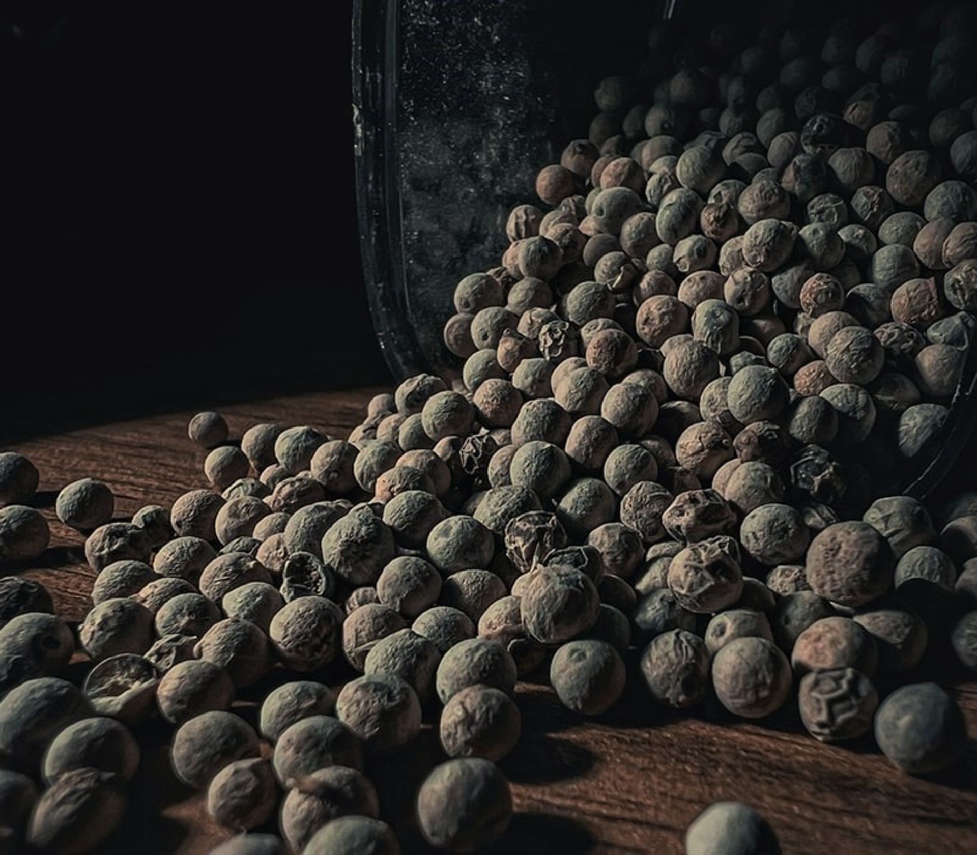 فلفل سیاه نکوبیده