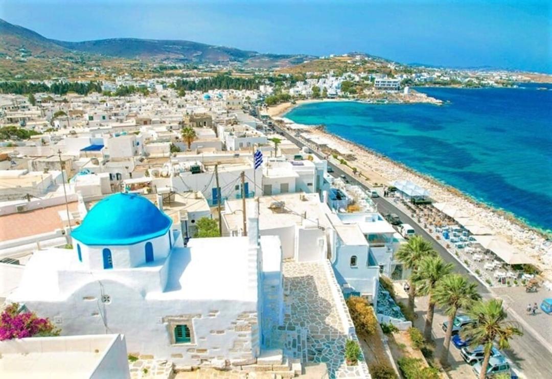عکس هوایی از مناظر دیدنی جزیره پاروس، منبع عکس: shewandersabroad.com، عکاس: kriszti