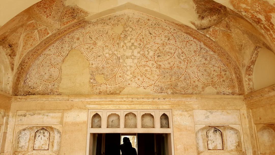 معماری و تزئینات کاخ خورشید؛ منبع عکس: گوگل مپ؛ عکاس: علی باجگیران