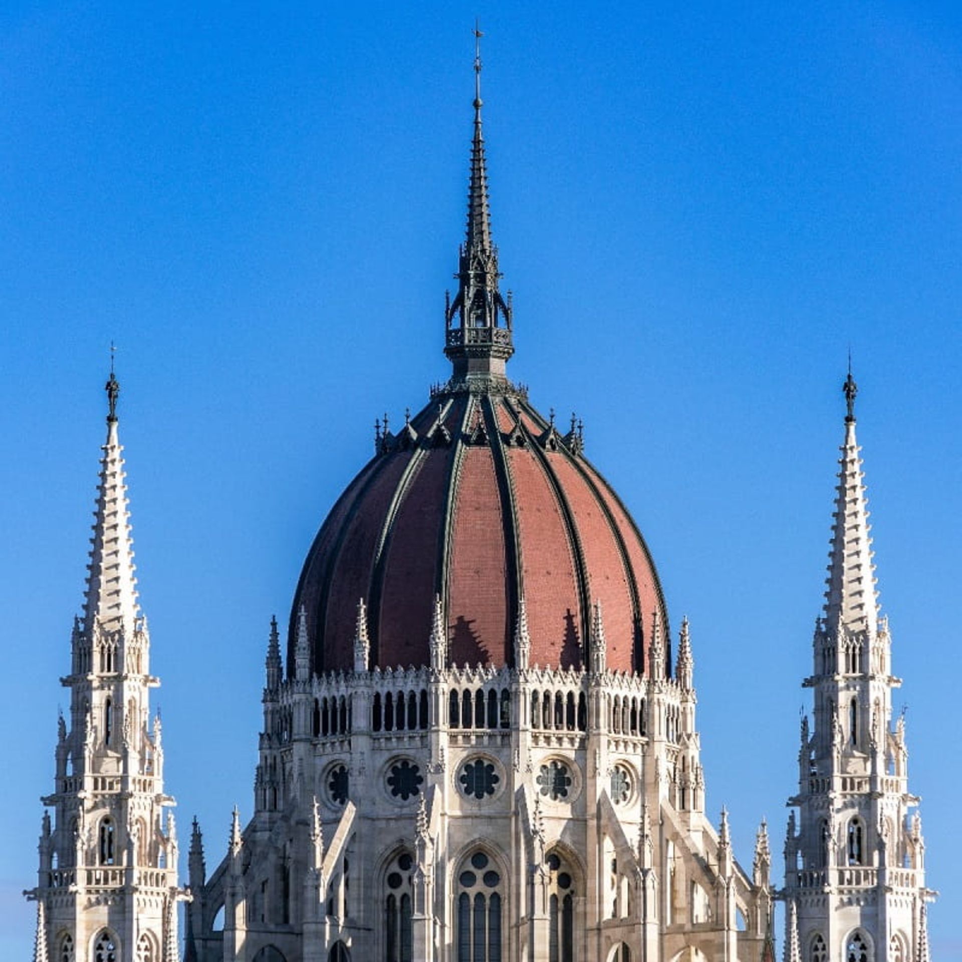 تالار گنبد، منبع: parlament.hu