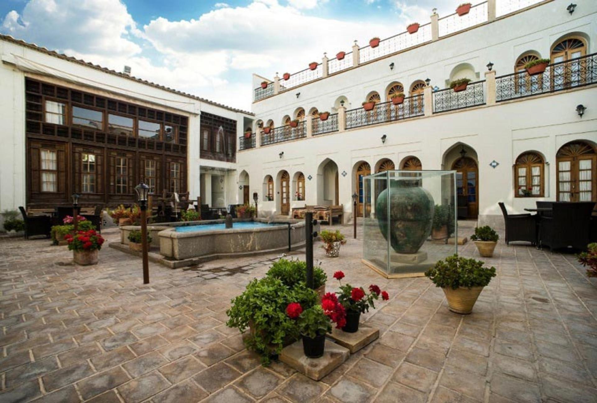 هتل سنتی عتیق اصفهان؛ منبع عکس: atightraditionalhotel.com؛ عکاس: نامشخص 