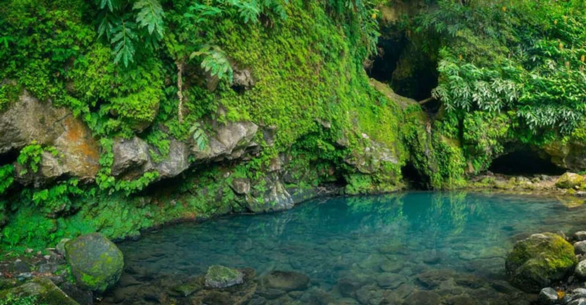 برکه آب در جزیره سائومیگوئل 