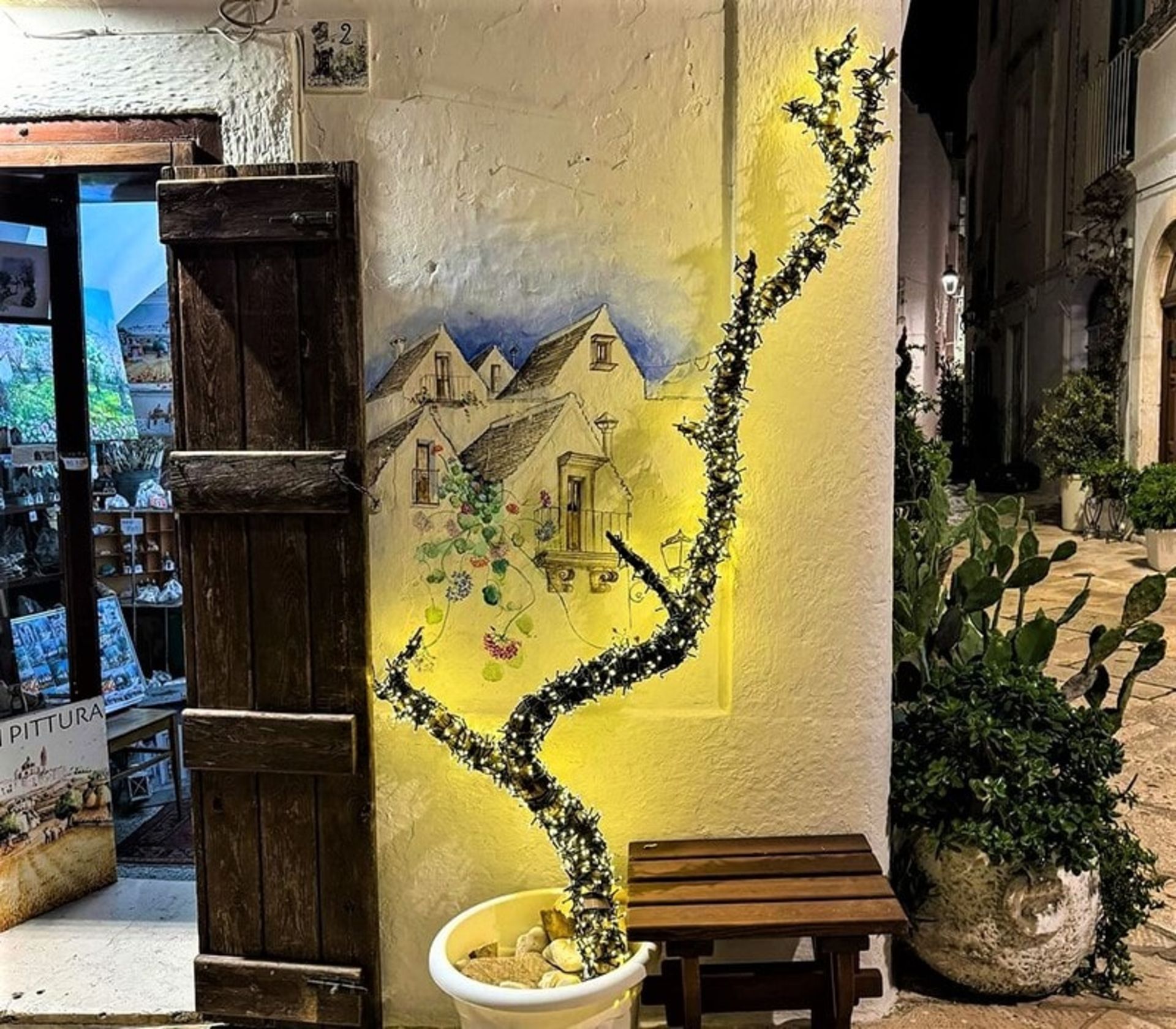 چراغانی کریسمسی در لوکوروتوندو، منبع عکس: اینستاگرام myriam.deluca@،عکاس: ناشناس