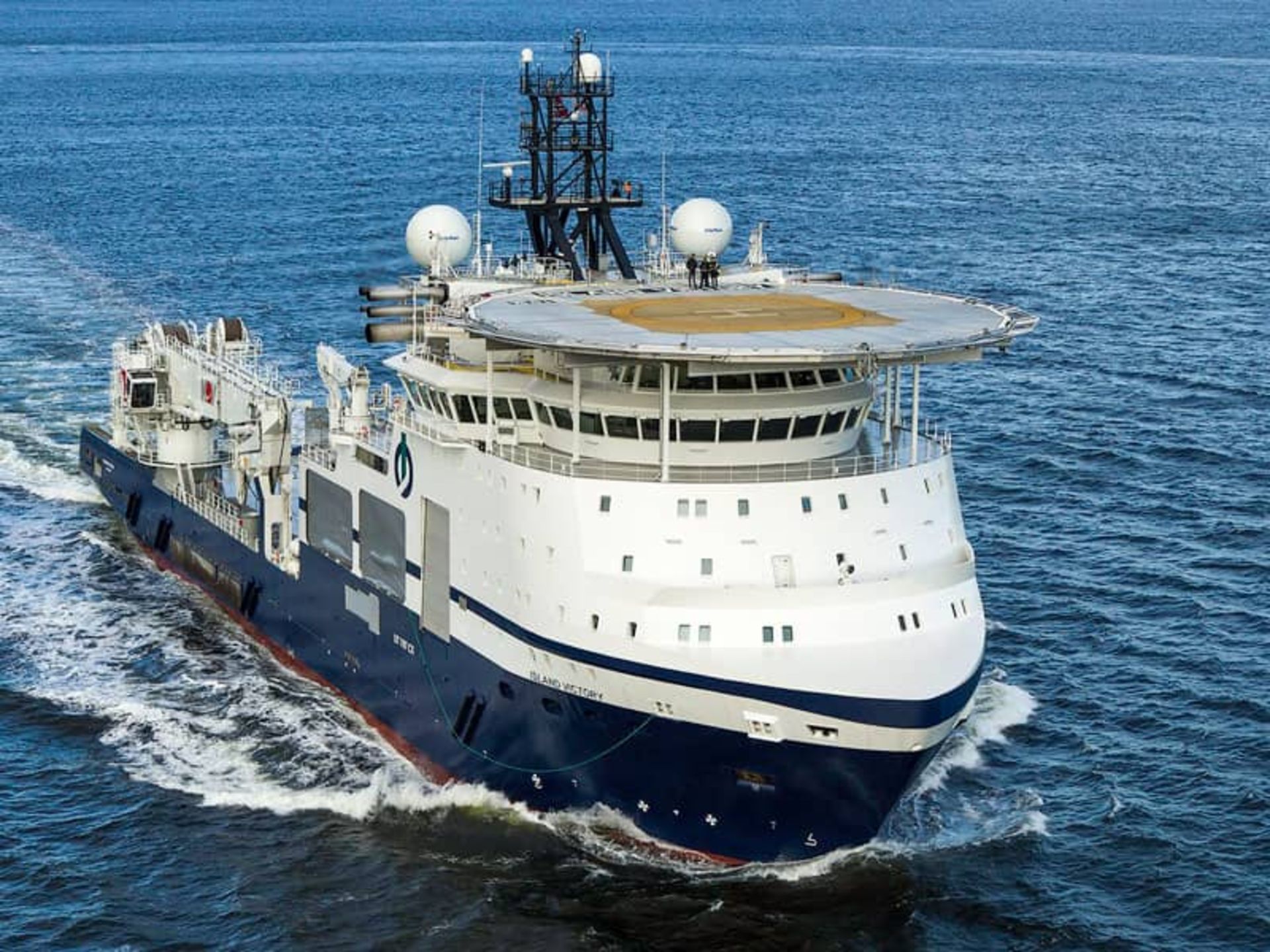 کشتی یدک‌کش آیلند ویکتوری؛ منبع عکس: Island Offshore، عکاس: نامشخص
