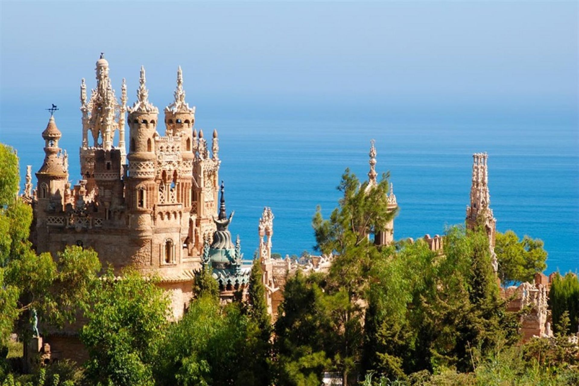 قلعه کولومارس؛ منبع: www.spain-holiday.com