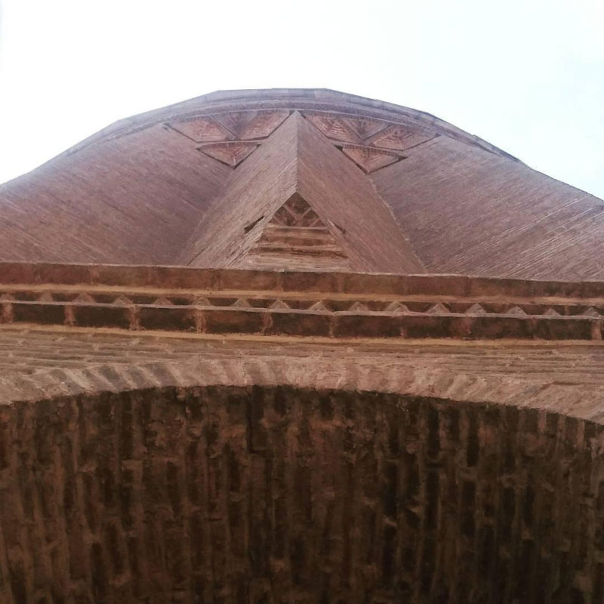 نمایش صورت شیر برج طغرل