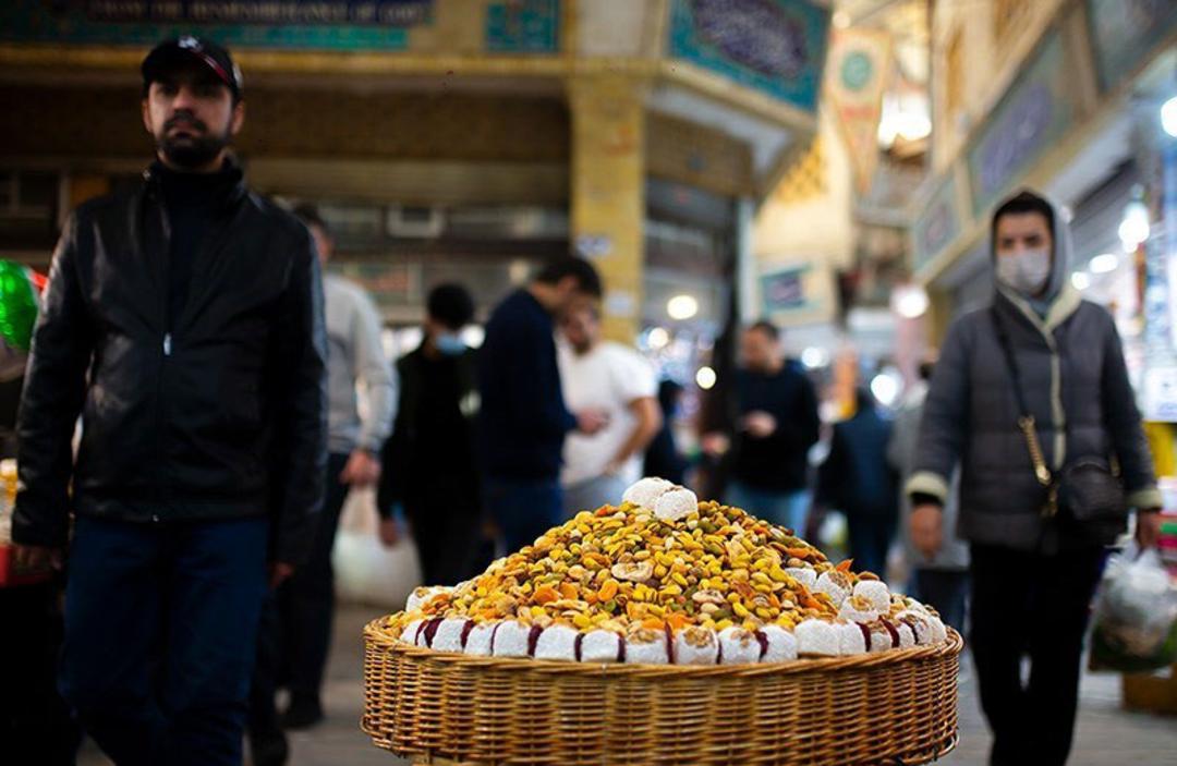 خرید آجیل شب یلدا؛ منبع عکس: تسنیم؛ عکاس: محمد حسین موحدی نژاد