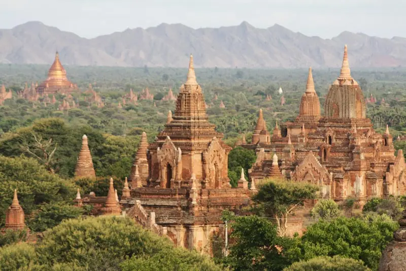باگان (Bagan) شهر هزار معبد در میانمار