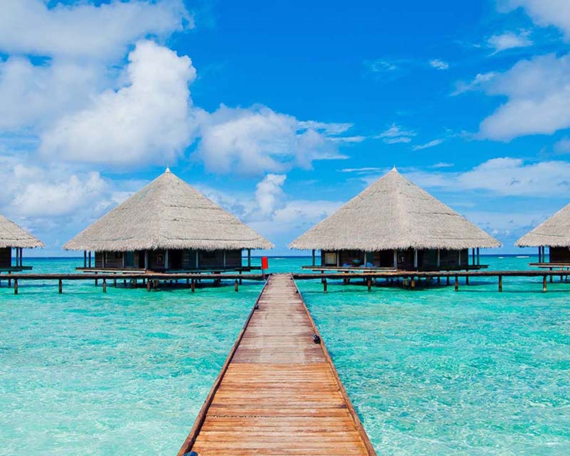 اسکله‌ای در جزیره مالدیو (Maldives)
