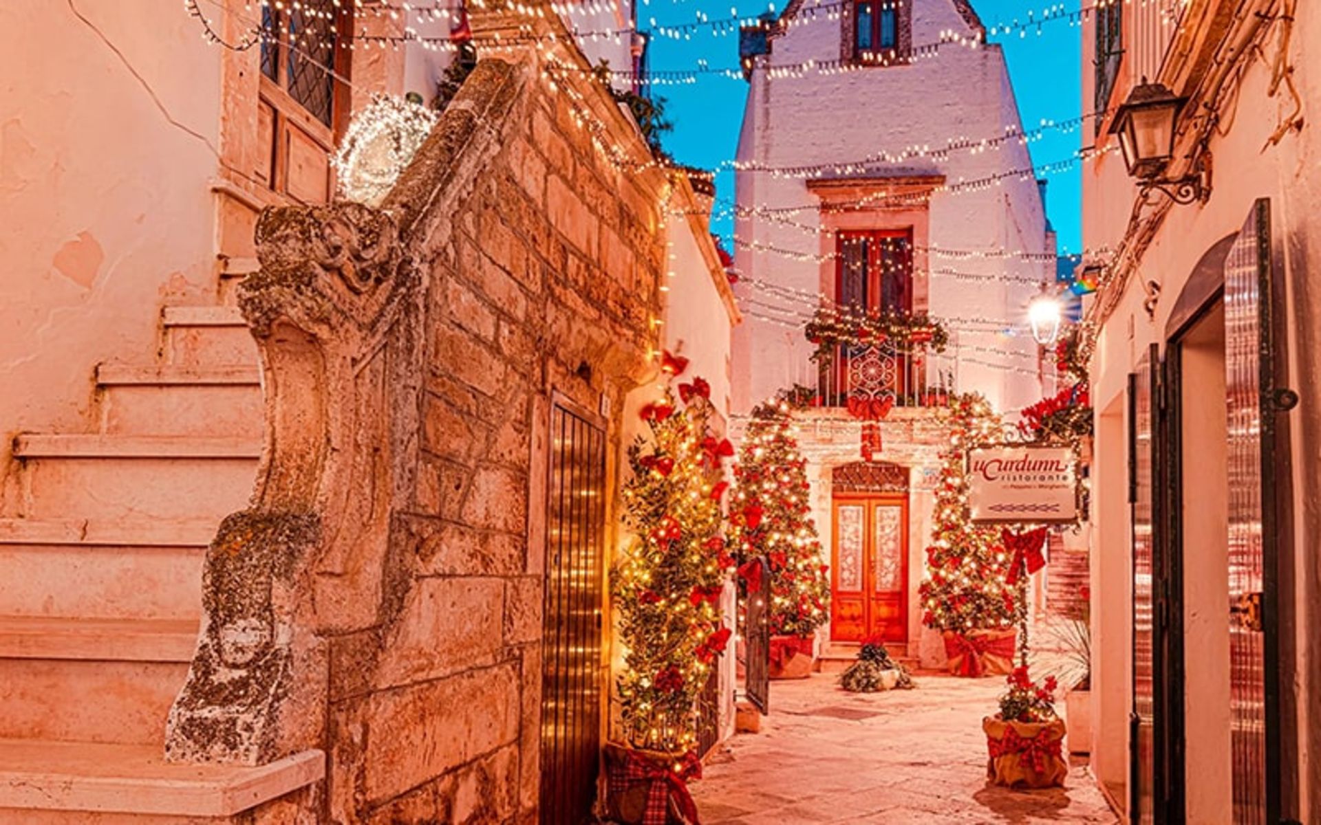 تزیین خانه‌ها در لوکوروتوندو، منبع عکس: imaginapulia.com،عکاس: ناشناس
