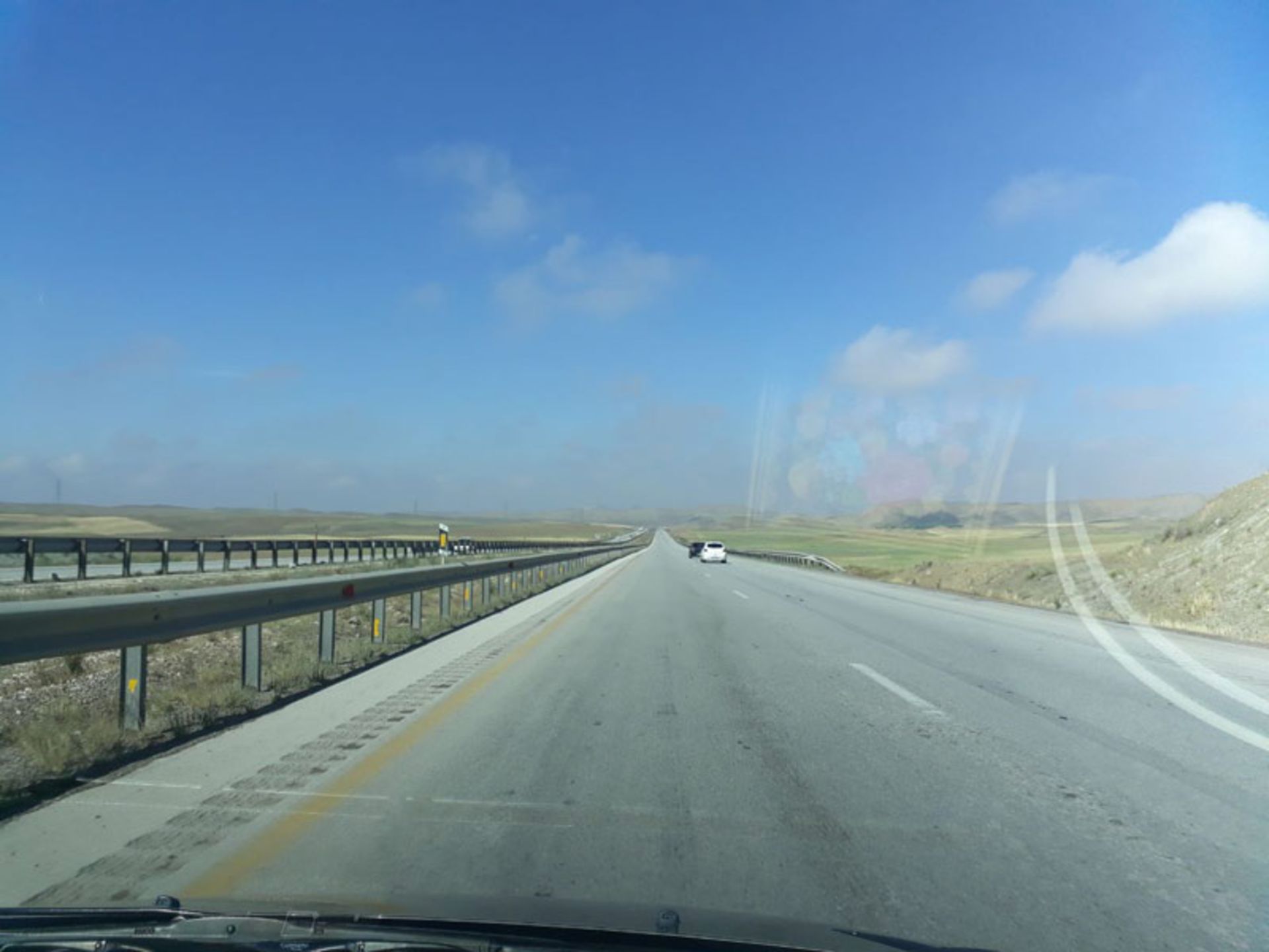 جاده ساوه-همدان؛ منبع عکس: کجارو، عکاس: رضا اردو