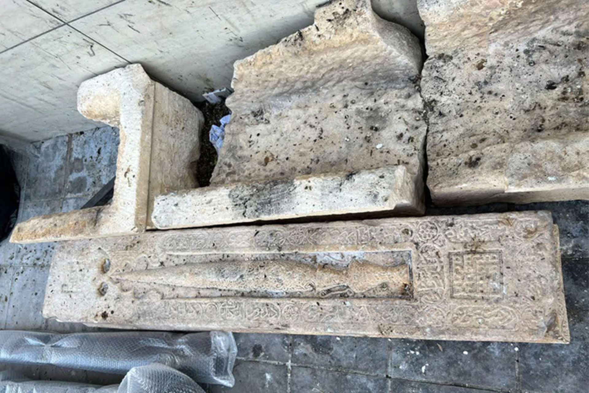 سنگ قبر سیتی سنتر