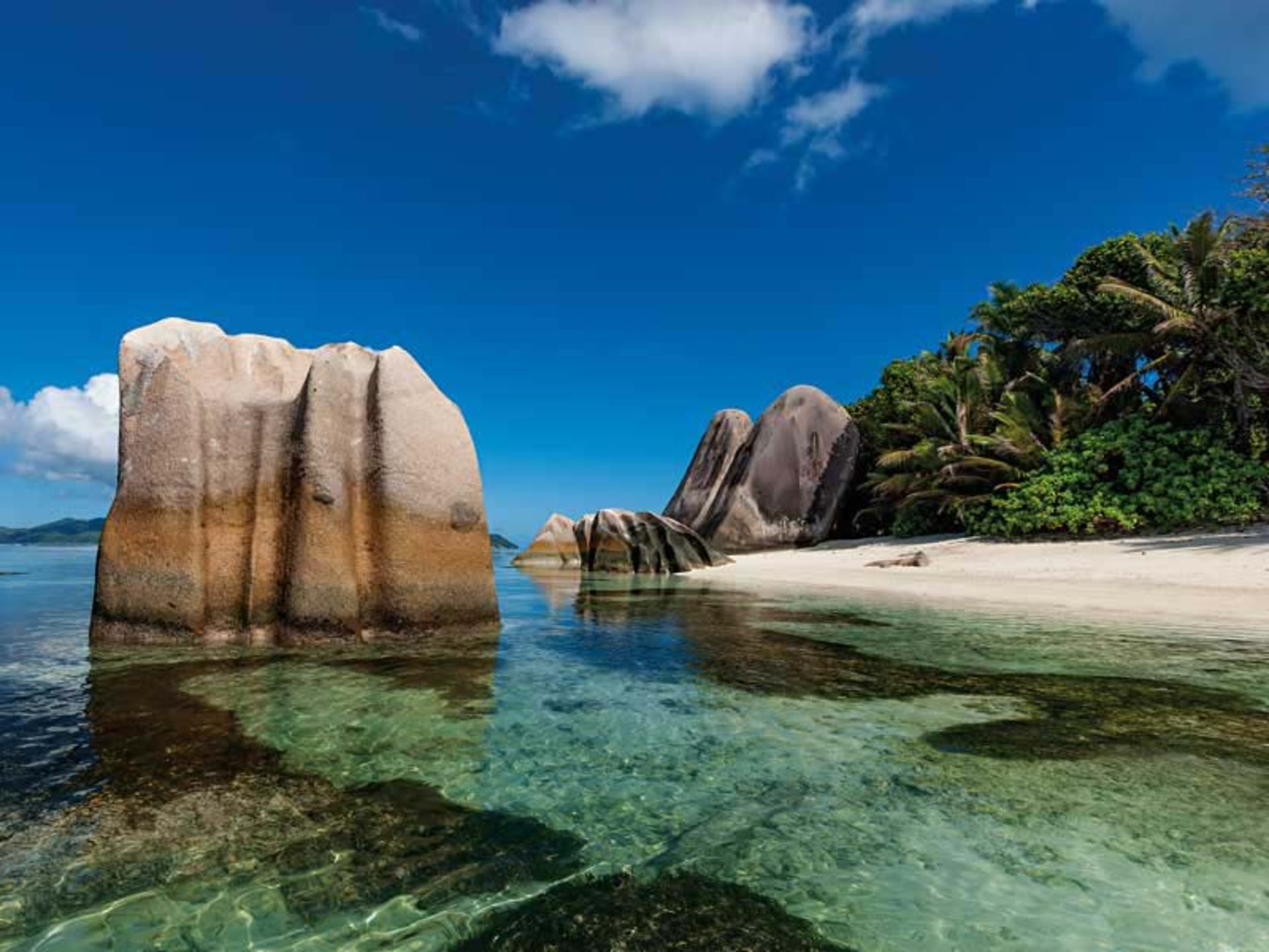 نمایی از جزیره سیشل (Seychelles) در قاره آفریقا