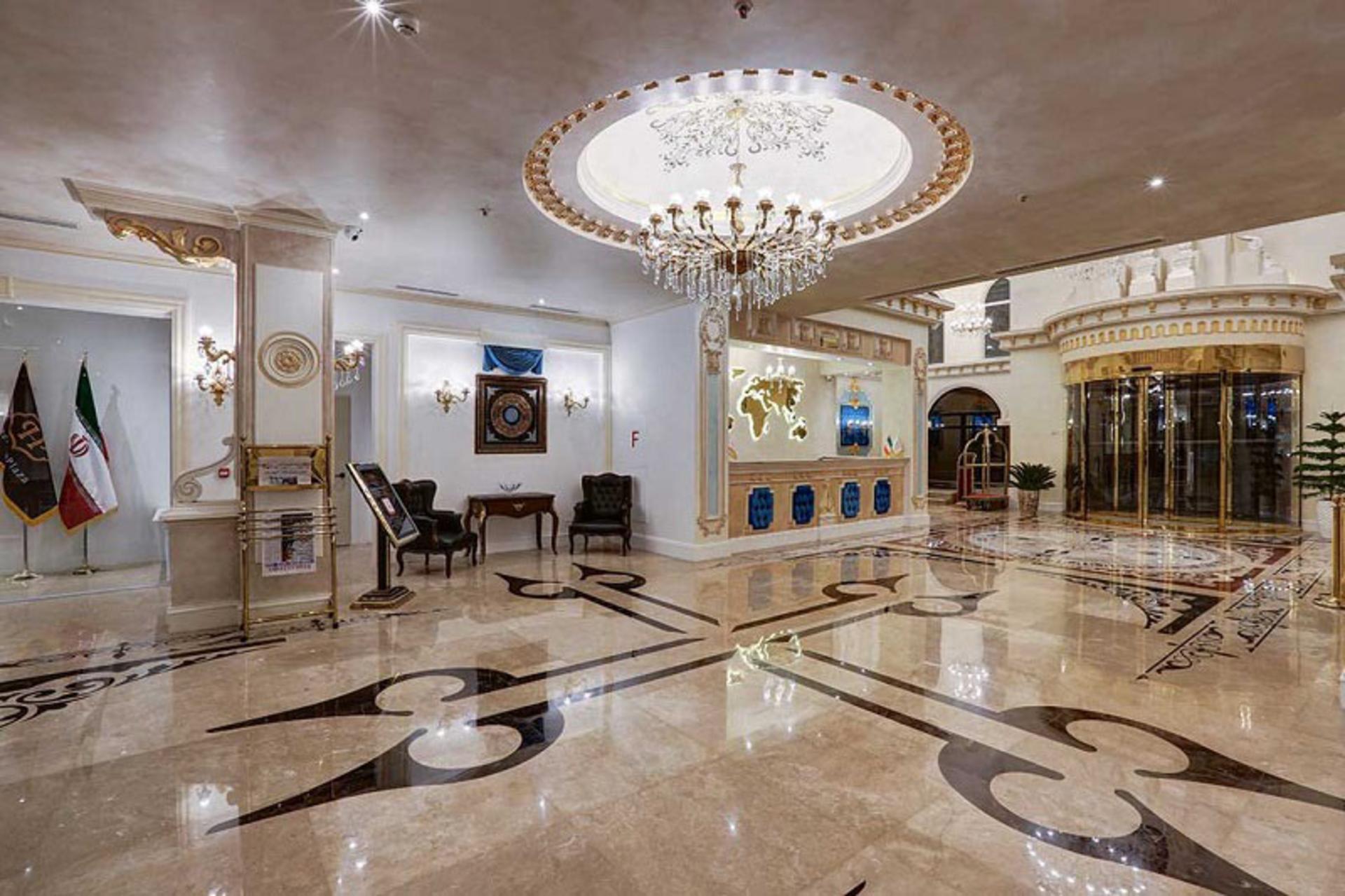 لابی هتل پرشین پلازا تهران؛ منبع عکس: persianplazahotel.com؛ عکاس: نامشخص