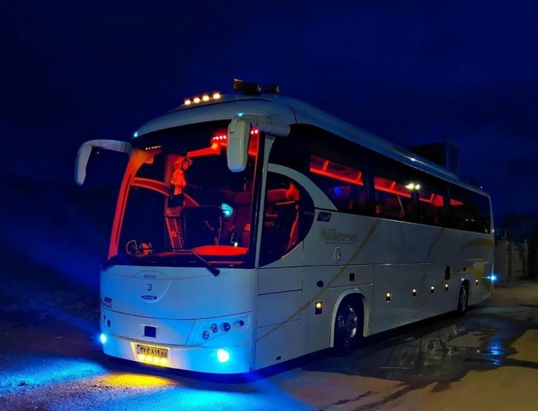 اسکانیا در شب؛ منبع عکس: اینستاگرام Amirhossein_Scania؛ عکاس: نامشخص