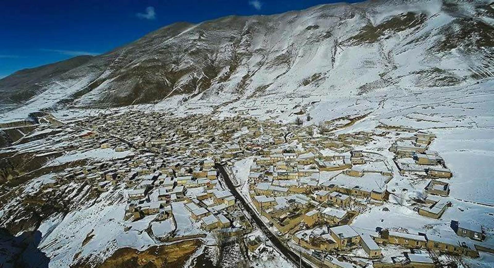 روستای موئیل، منبع: دهگردی