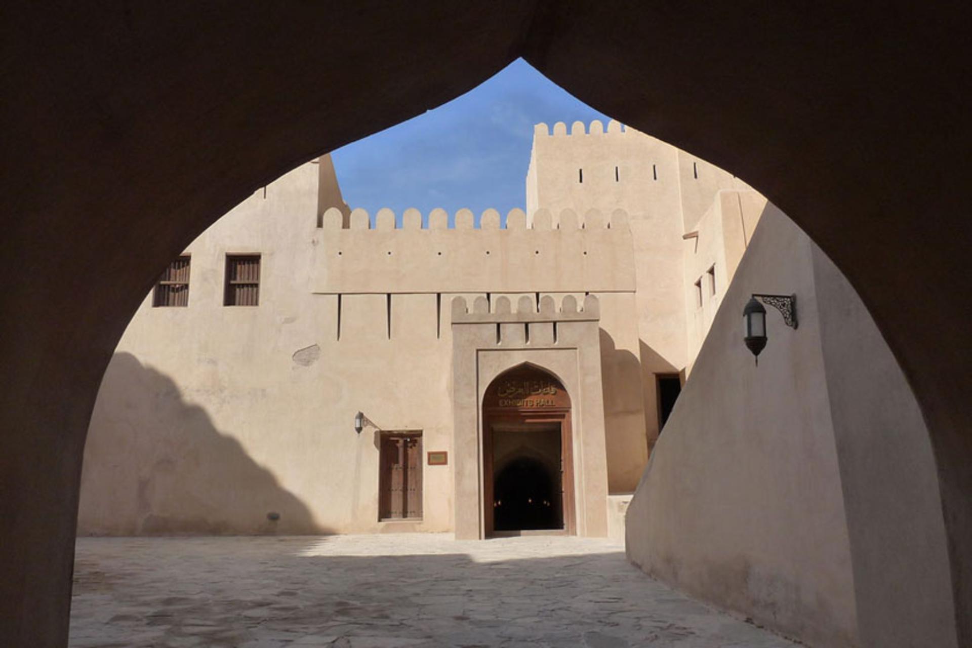 معماری عمانی در قلعه نزوی
