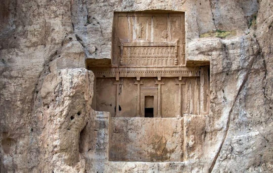 آرامگاه داریوش اول