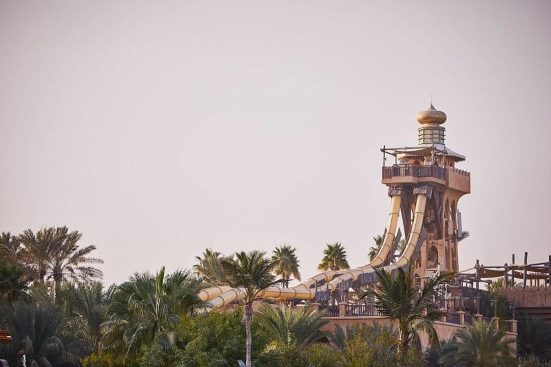 سرسره سقوط آزاد جمیرا سکیرا 