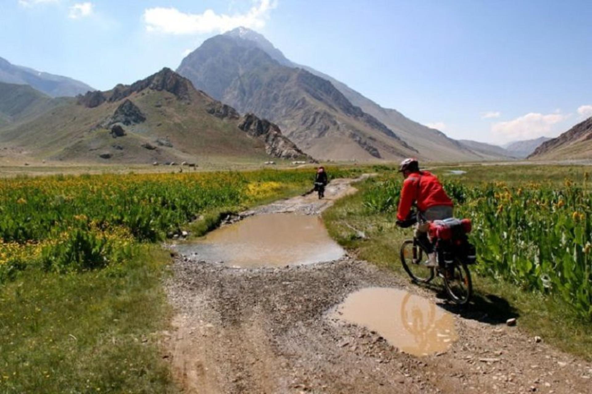 روچرخه سواری در طبیعت