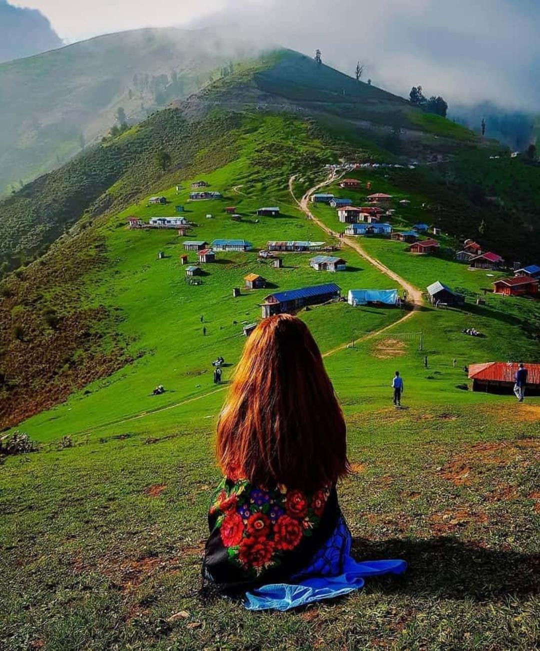 عکاسی در طبیعت زیبای بام سبز ماسال