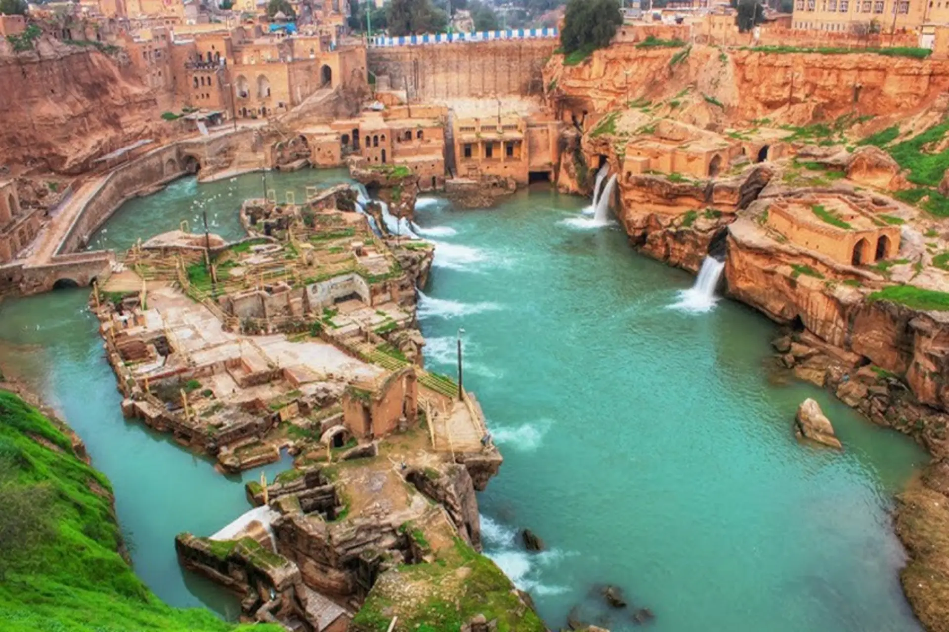 «سپر آبی» در سازه‌های آبی شوشتر نصب شد