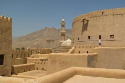 مسجد قلعه نزوی