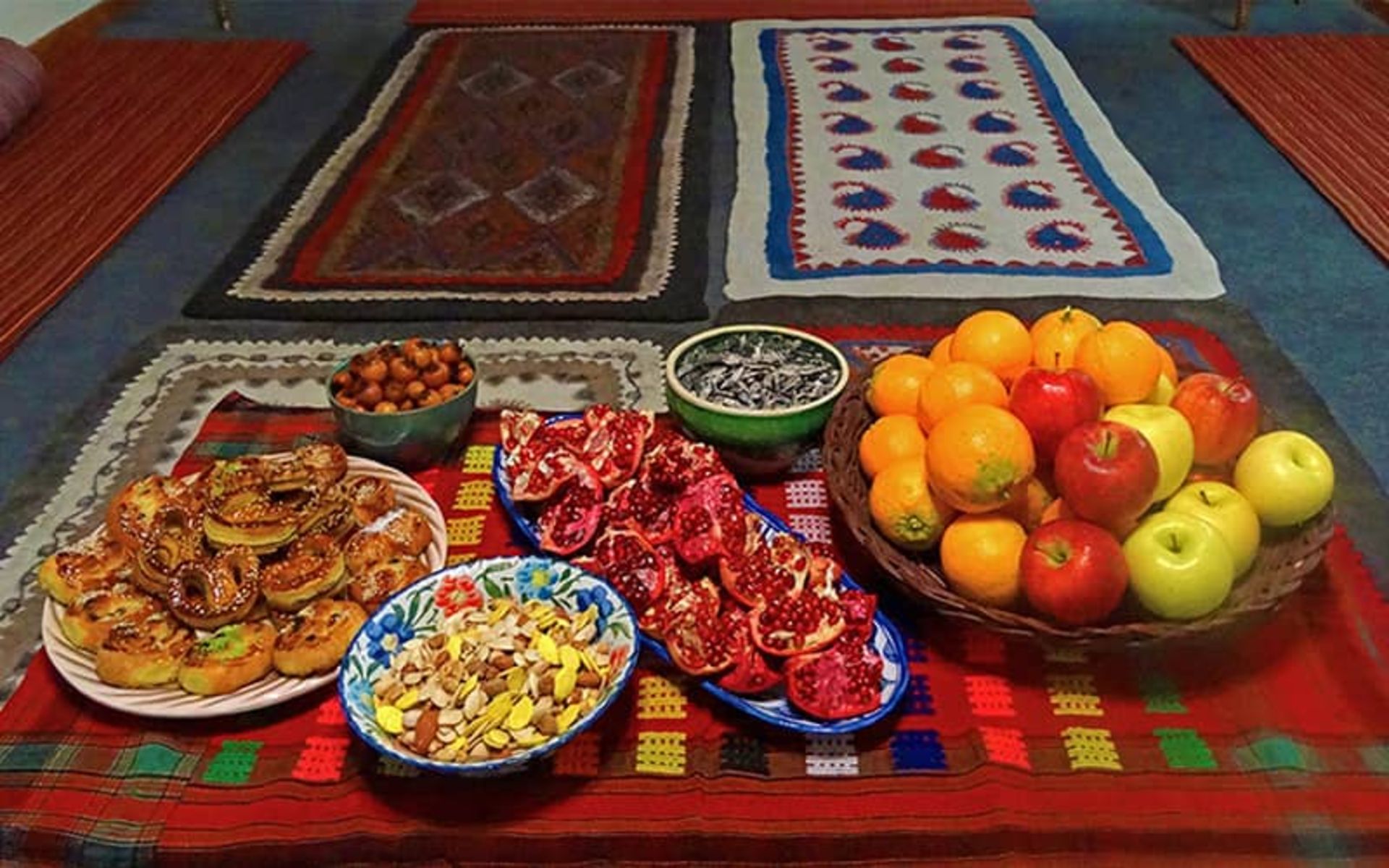 آجیل و میوه چهارشنبه سوری