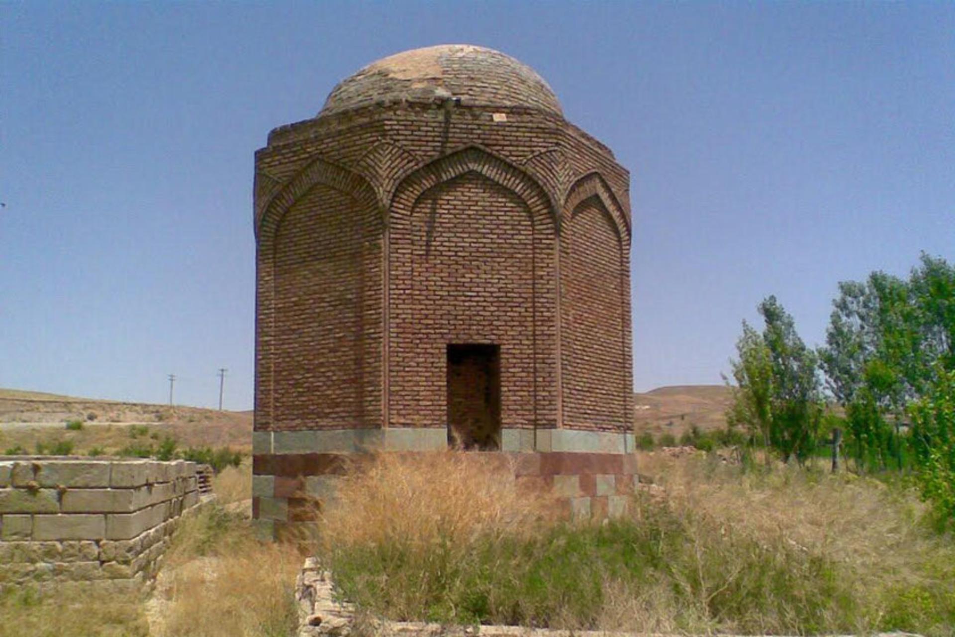 بقعه شیخ بایزید بسطامی هشترود