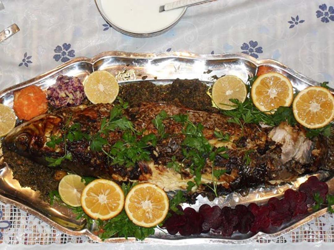 ماهی شکم پر گیلانی 