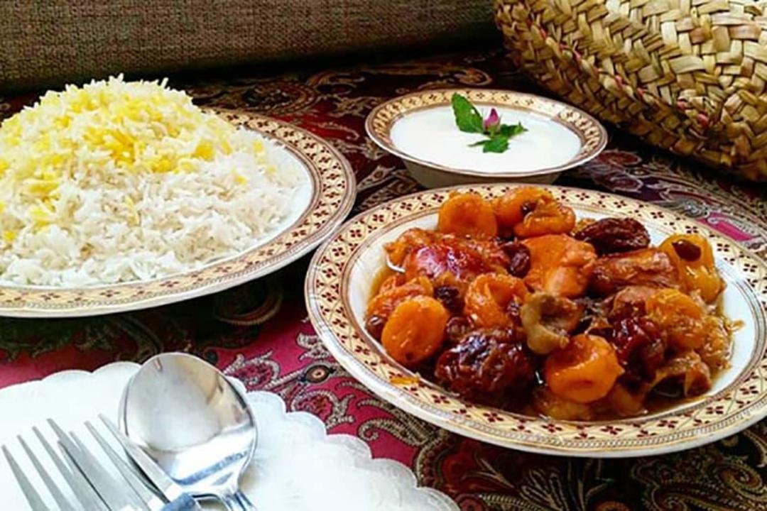 خورش شیرین قاتوق 