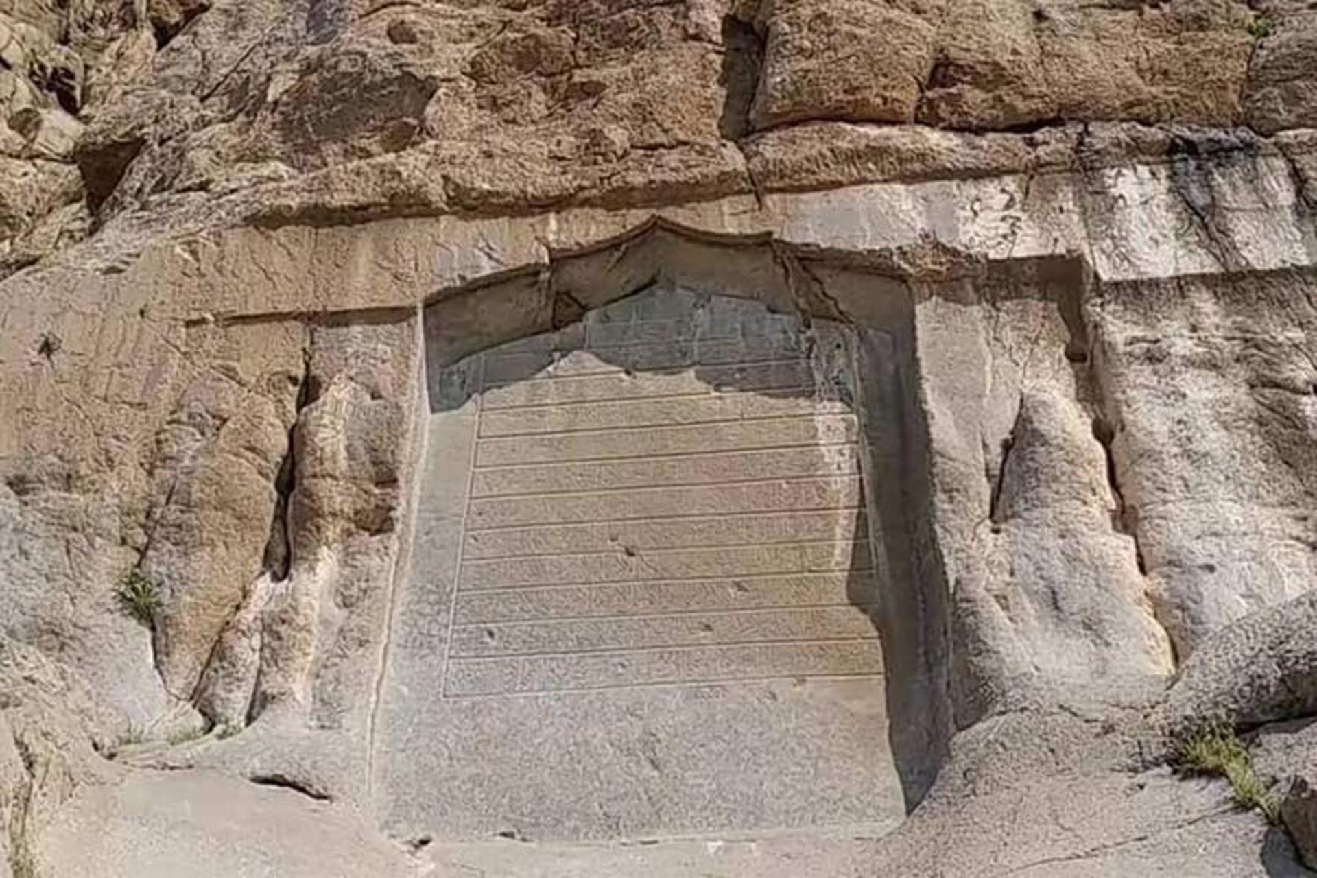 نقش مهرداد اشکانی در مجموعه بیستون