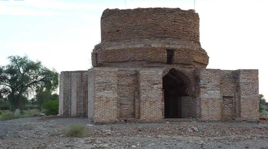 گنبد سرخ