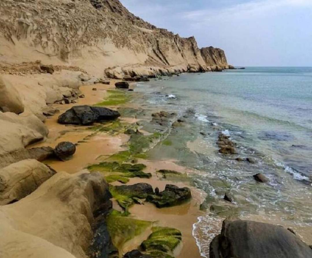 ساحل صخره ای مکسر