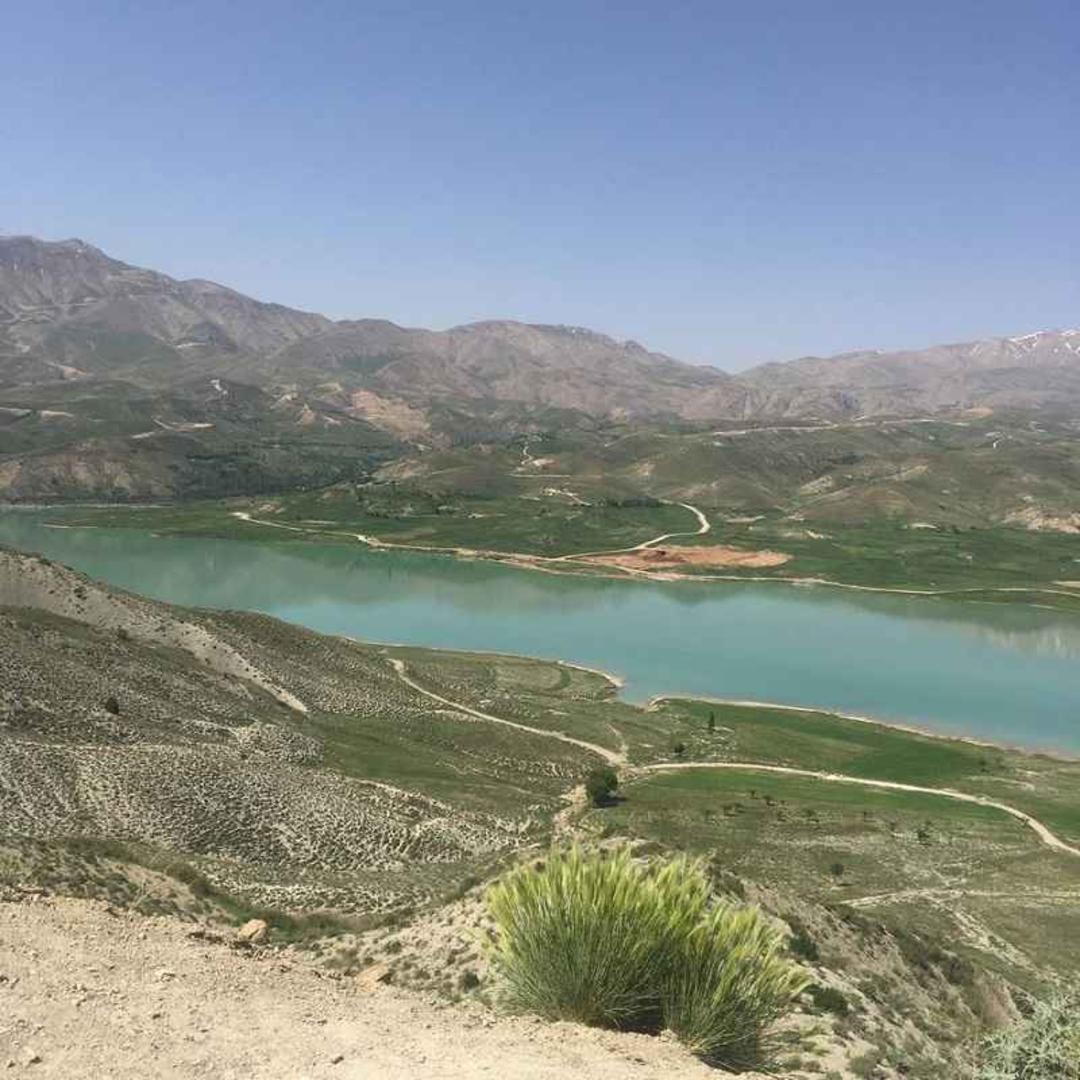 دریاچه لزور