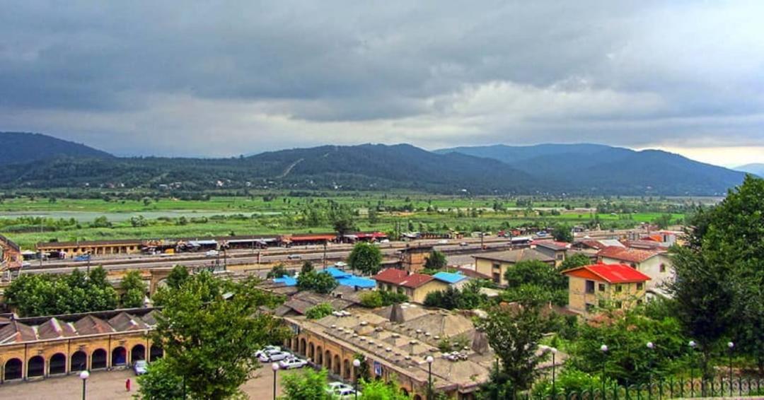 روستای امامزاده هاشم در فصل بهار