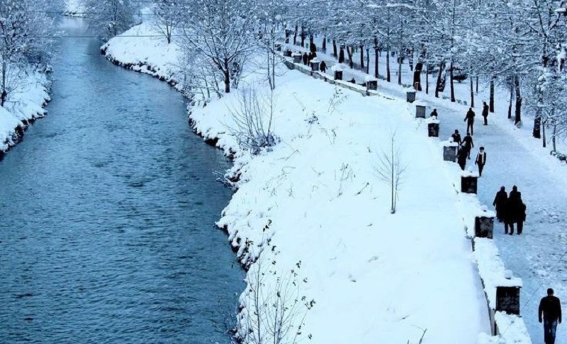 رودخانه زرجوب در حاشیه پارک توحید
