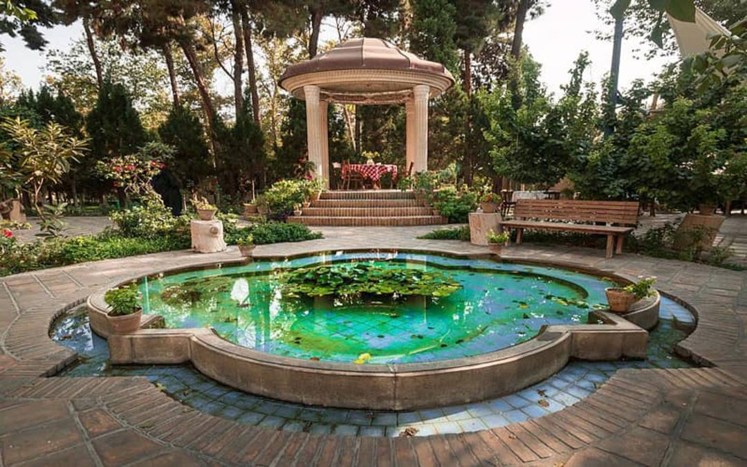 یادبود حافظیه باغ موزه نگارستان